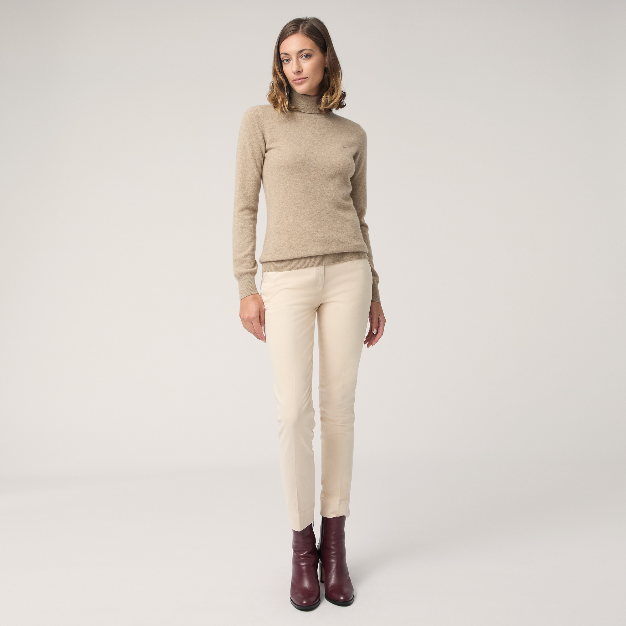 Cashmere Turtleneck Sweater, Beige, large image number 3