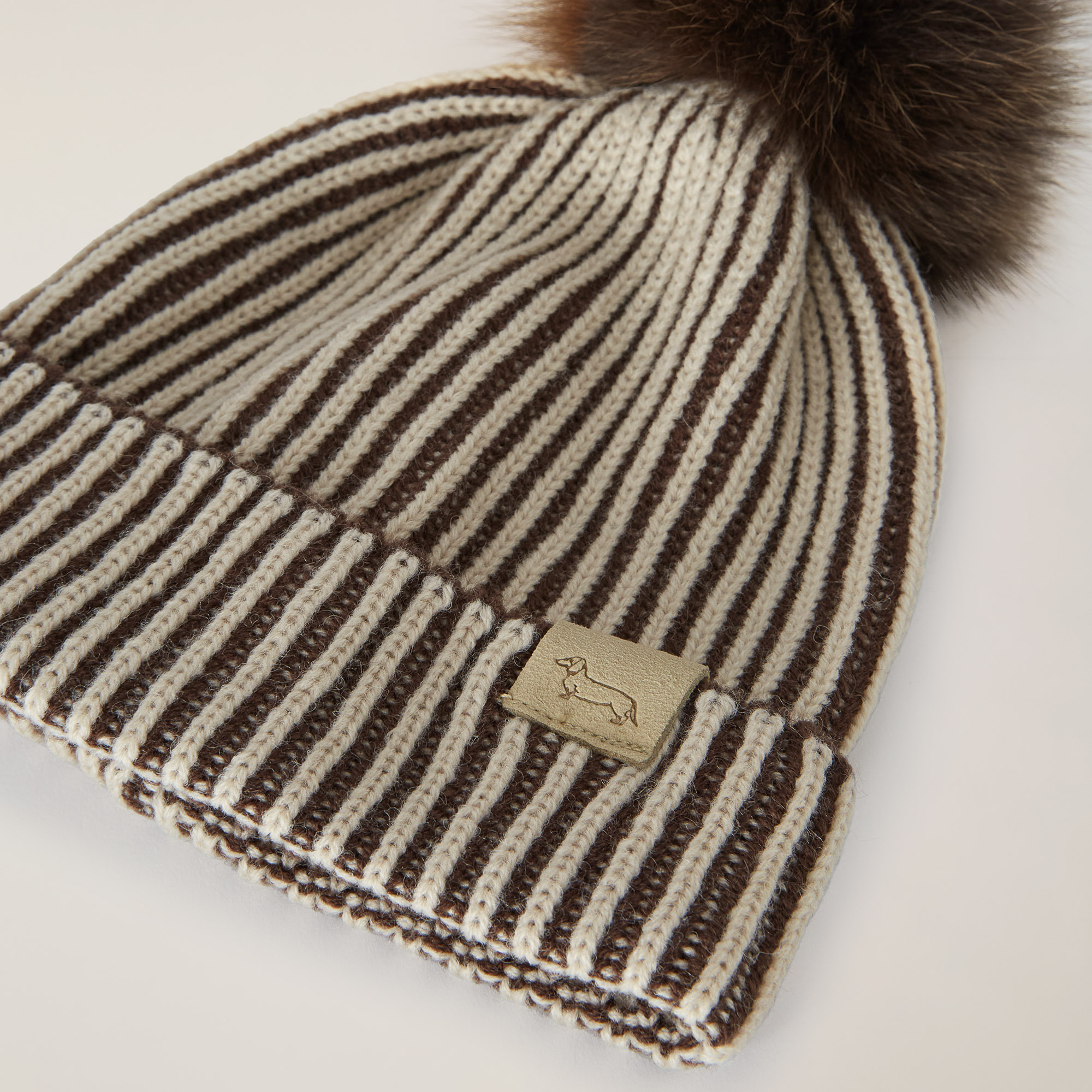 Unisex wool-blend hat with fur pom-pom, Milk White, large image number 2