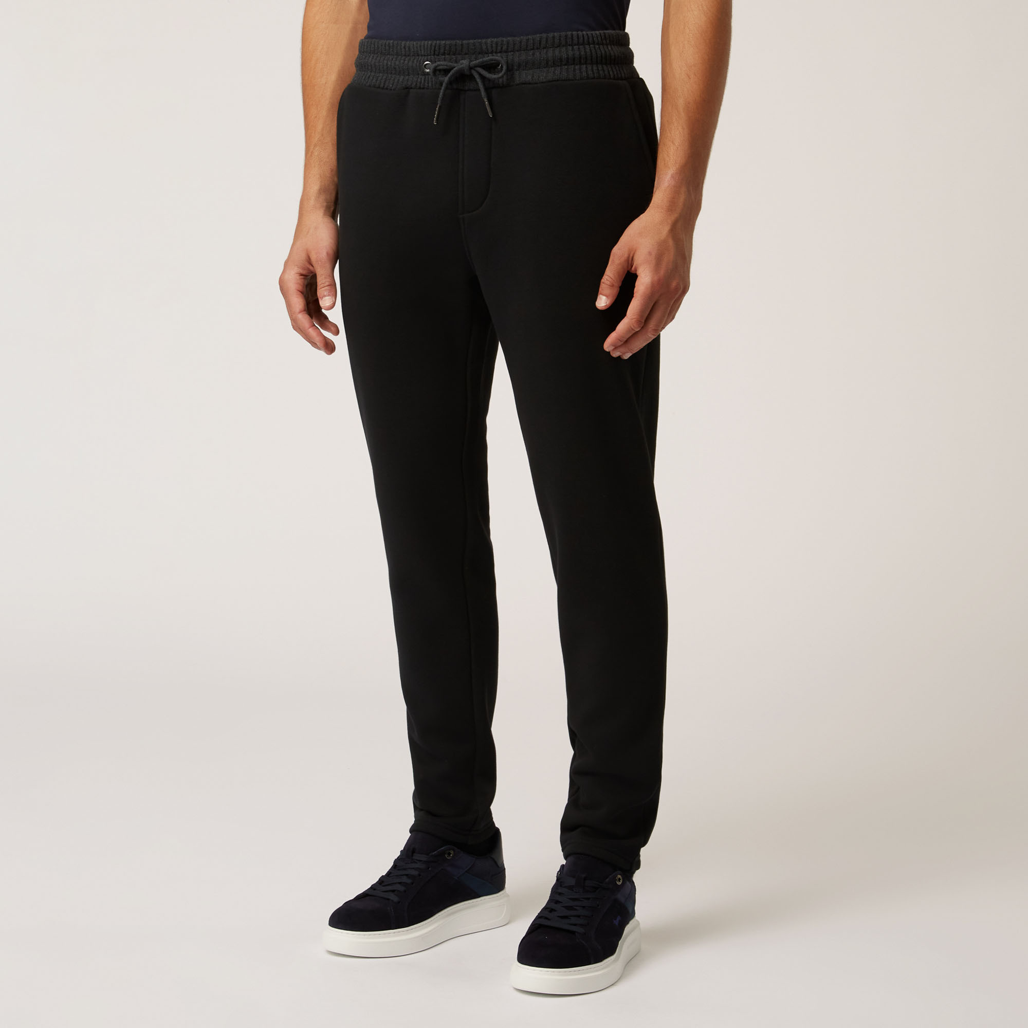 Athleisure Pants in Black: Luxury Italian Trousers