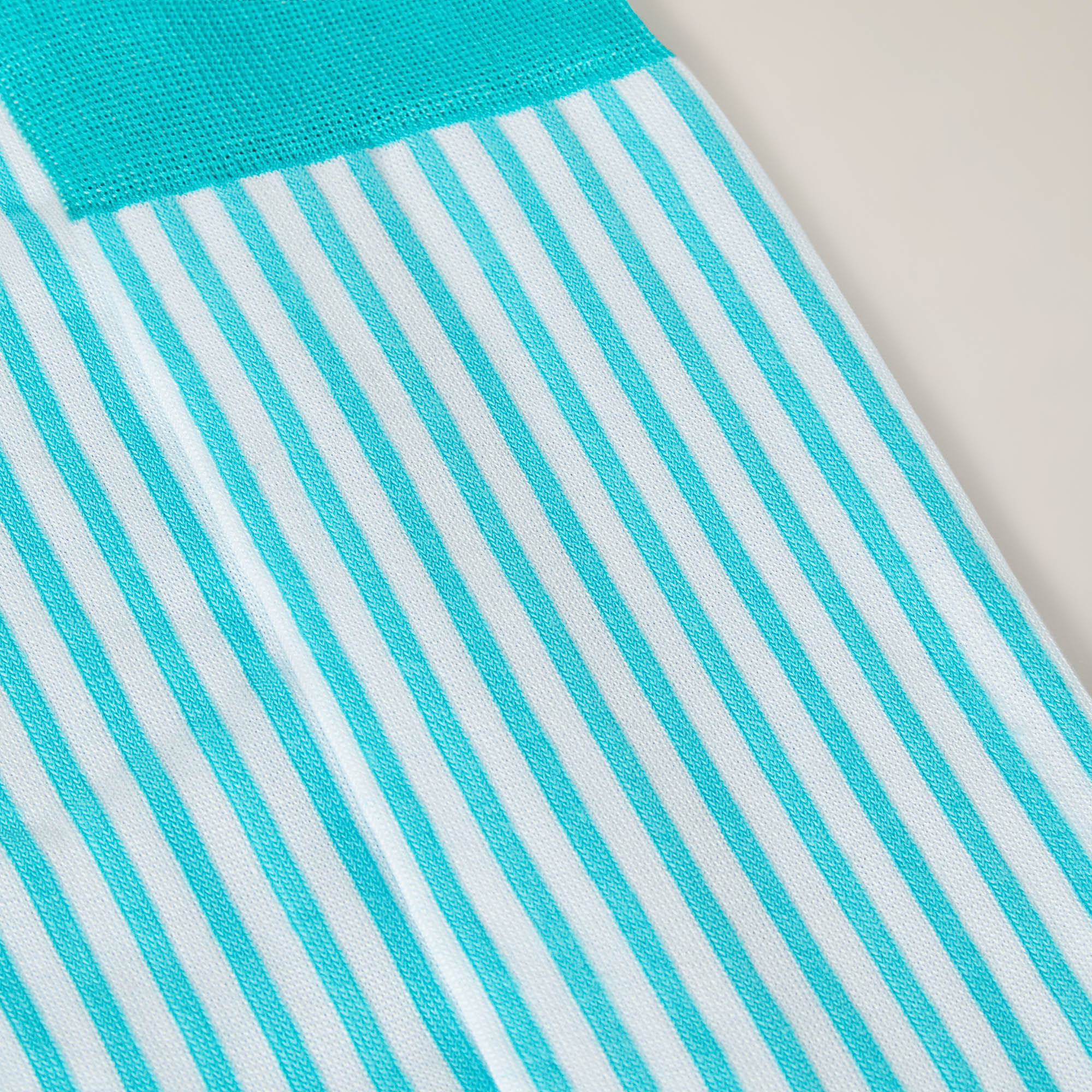 Short Socks with Vertical Stripes