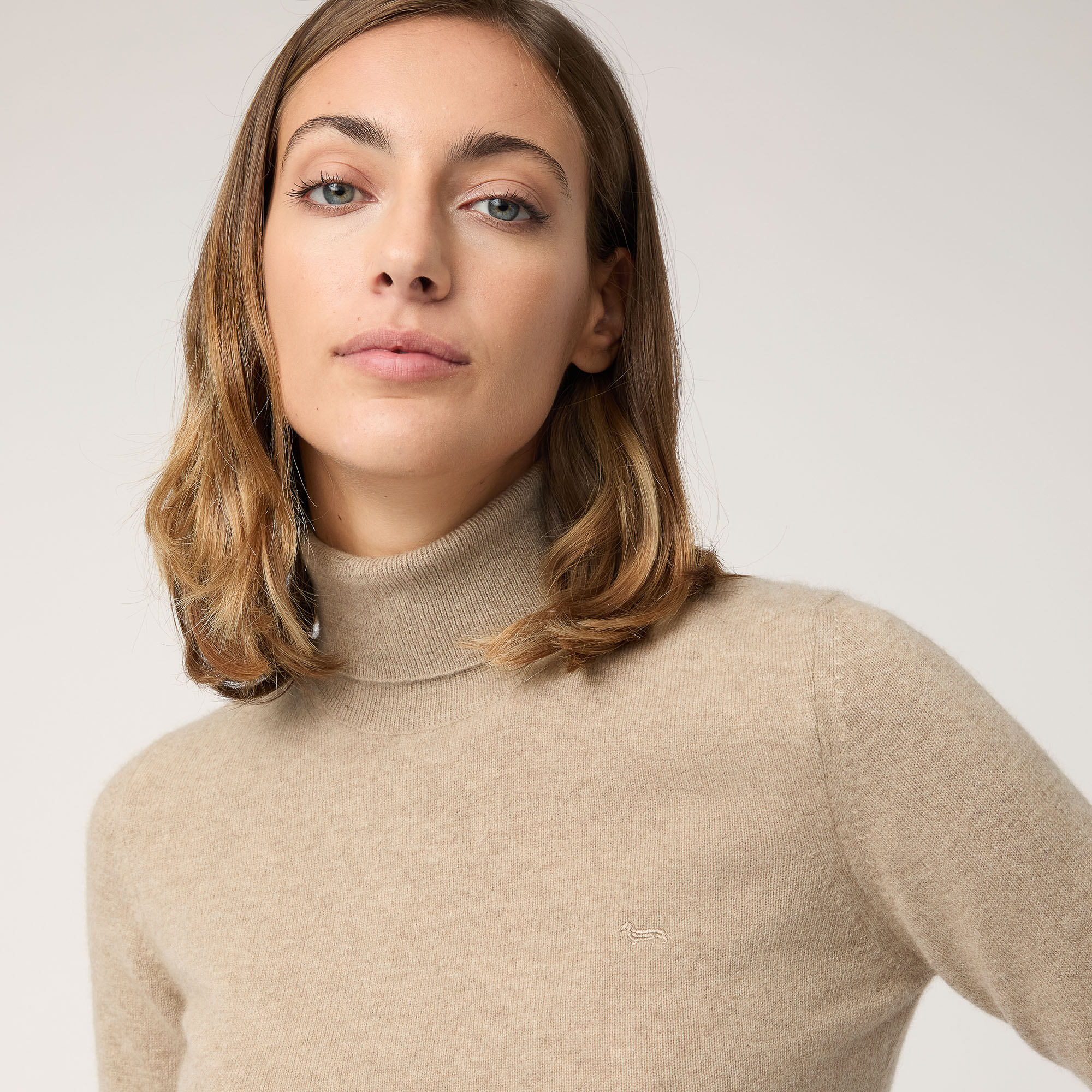 Cashmere Turtleneck Sweater, Beige, large image number 2