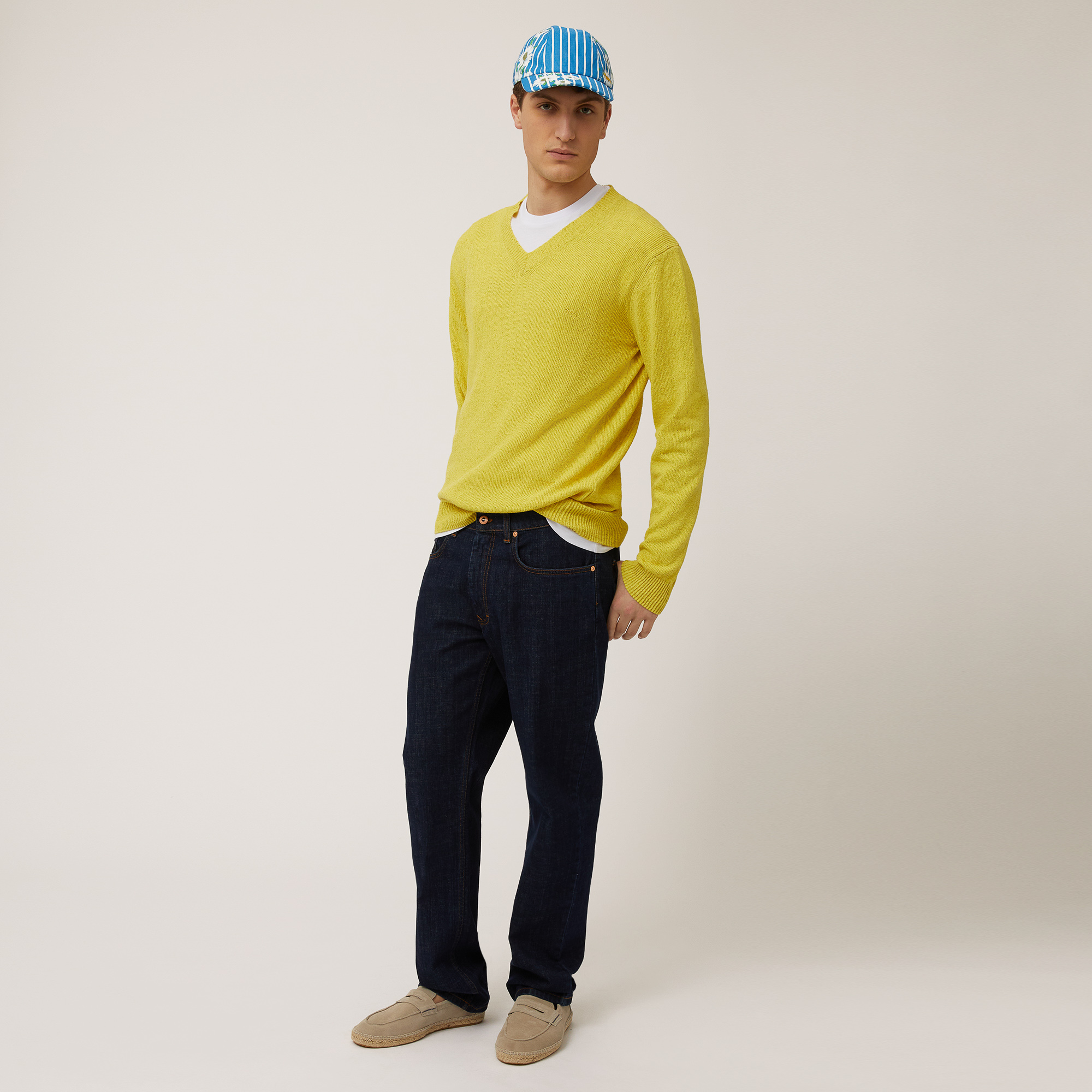 V-Neck Pullover, Canary Yellow, large image number 3